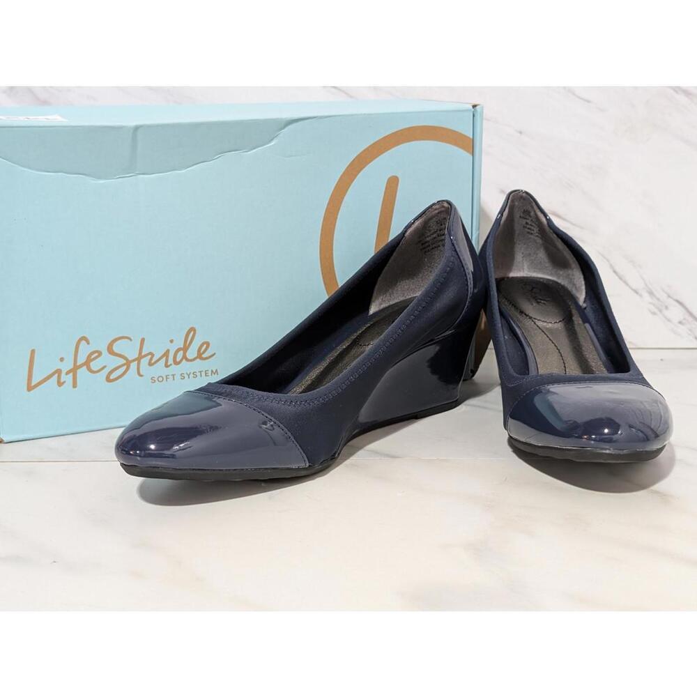 Life Stride Women's Glossy Blue Wedges